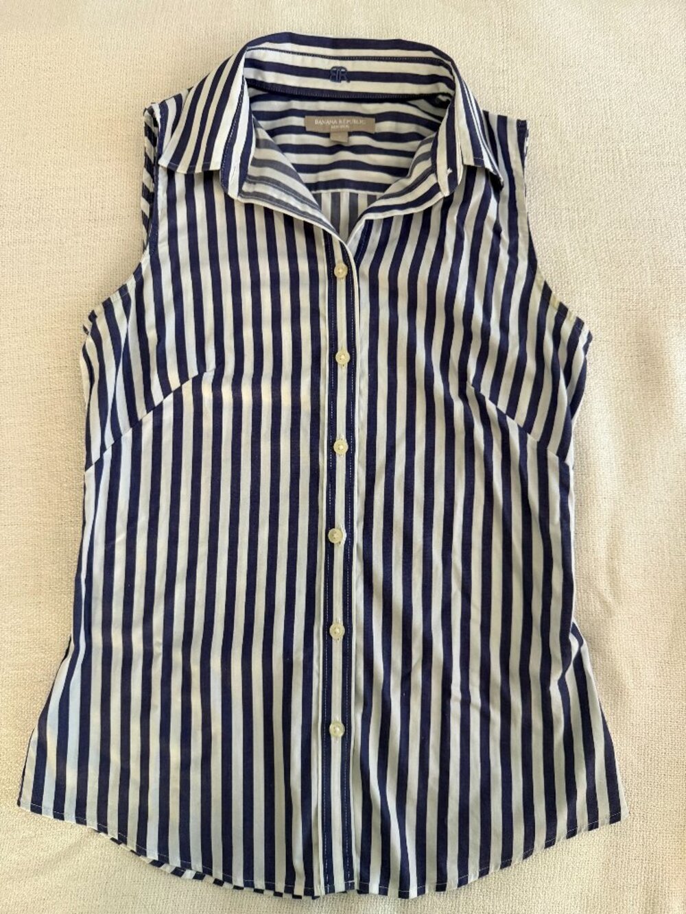 Banana Republic Blue White Striped Sleeveless Button Down Blouse Top Size 2